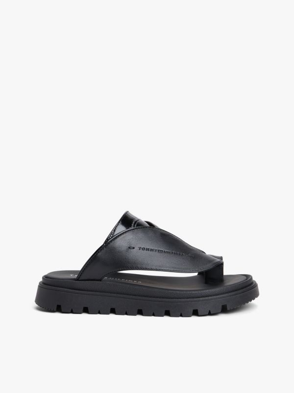 Embossed Leather Toe Post Cleat Sandals — Black