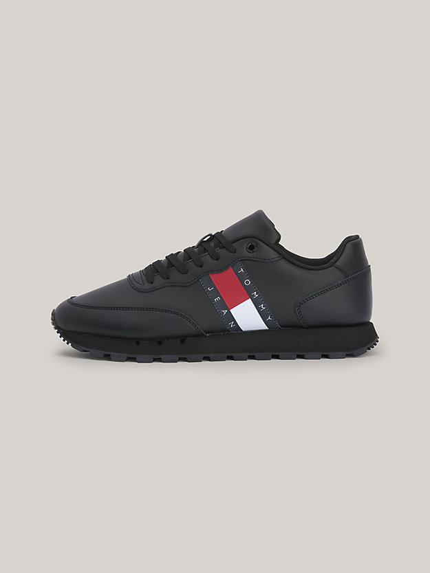 TRIPLE BLACK Essential Coated Leather Runner Trainers for men TOMMY JEANS