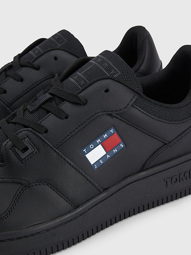 black essential retro leather basketball trainers for men tommy jeans