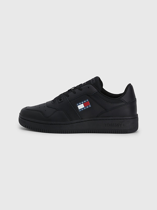 black essential retro leather basketball trainers for men tommy jeans