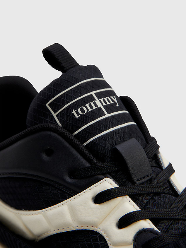 black chunky recycled runner trainers for men tommy jeans