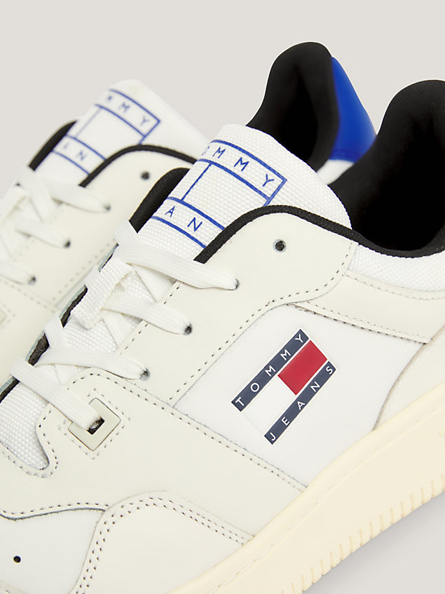 white contrast heel leather basketball trainers for men tommy jeans