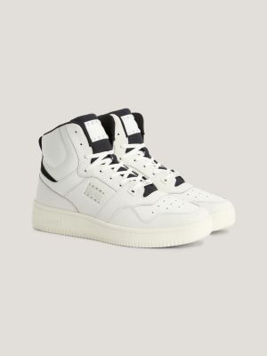 Mid top hot sale basketball shoes