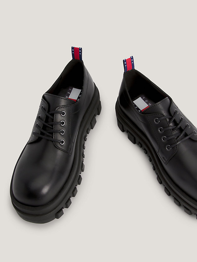 chaussures chunky en cuir crantées black pour hommes tommy jeans