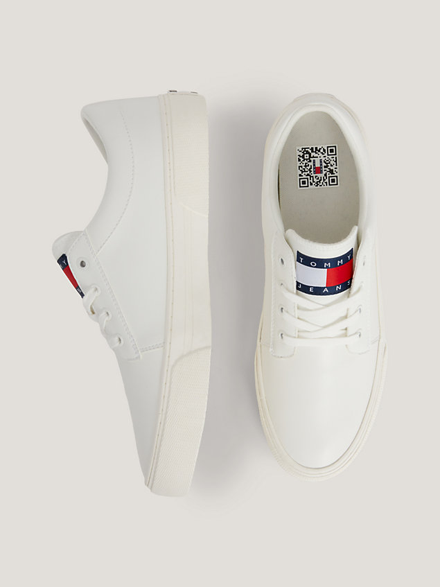 white essential skate trainers for men tommy jeans