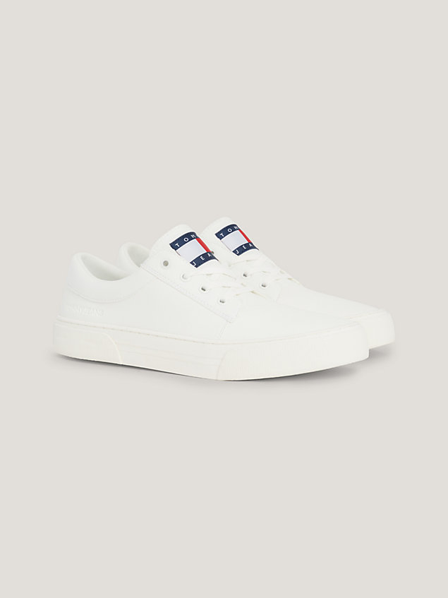 white essential skate trainers for men tommy jeans