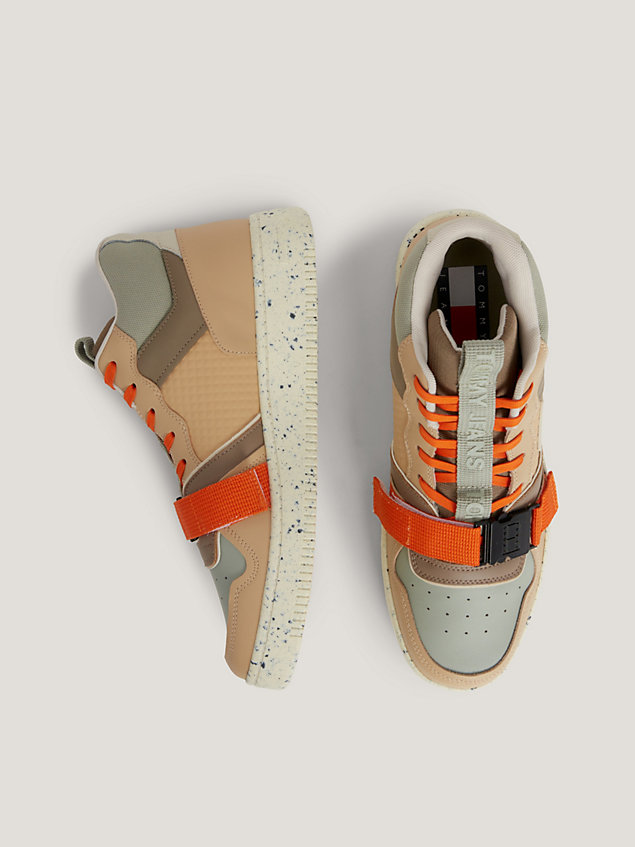 beige fast release clip mid-top trainers for men tommy jeans