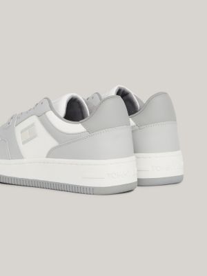 sneakers rétro stile basket in pelle grey da uomini tommy jeans