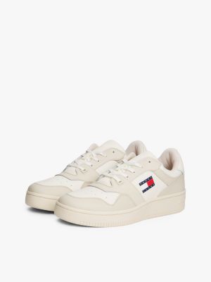 white retro fine cleat basketball trainers for men tommy jeans