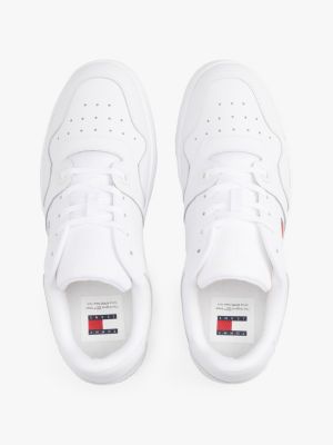 sneakers essential stile basket in pelle bianco da uomini tommy jeans