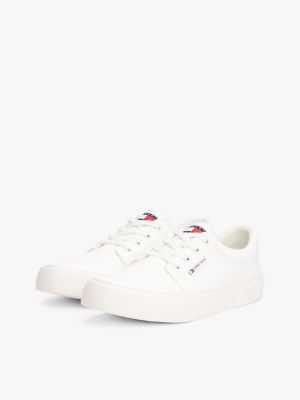 white logo tag derby trainers for men tommy jeans