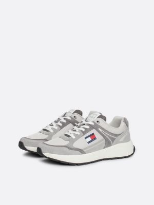 baskets de running en daim finement crantées gris pour hommes tommy jeans