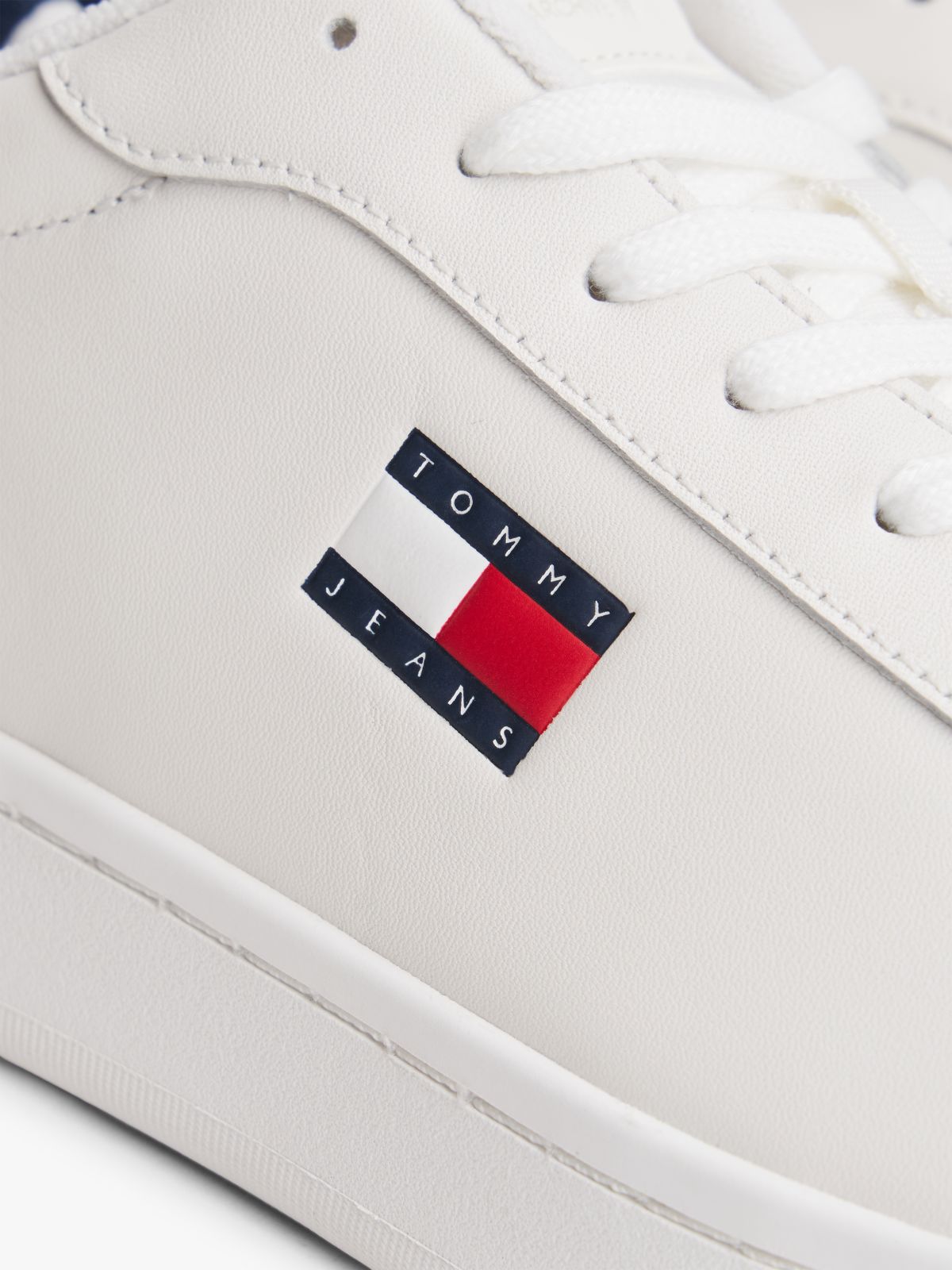 Leather Archive Court Trainers — White