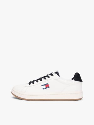 weiß archive court-sneaker aus leder mit prägung für herren - tommy jeans
