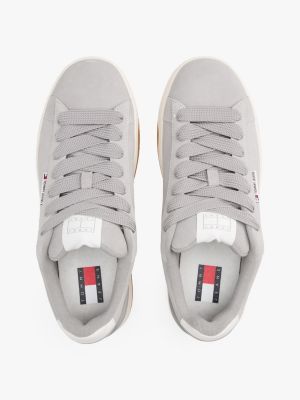 szary zamszowe buty sportowe z logo dla mężczyźni - tommy jeans