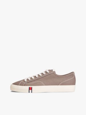 brown archive flag stripe canvas trainers for men tommy jeans
