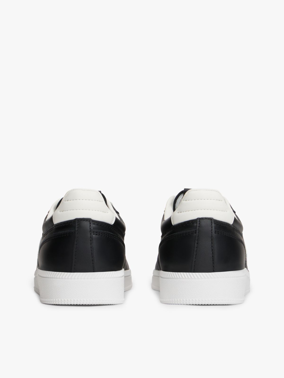 The Greenwich Topstitch Leather Trainers — Black