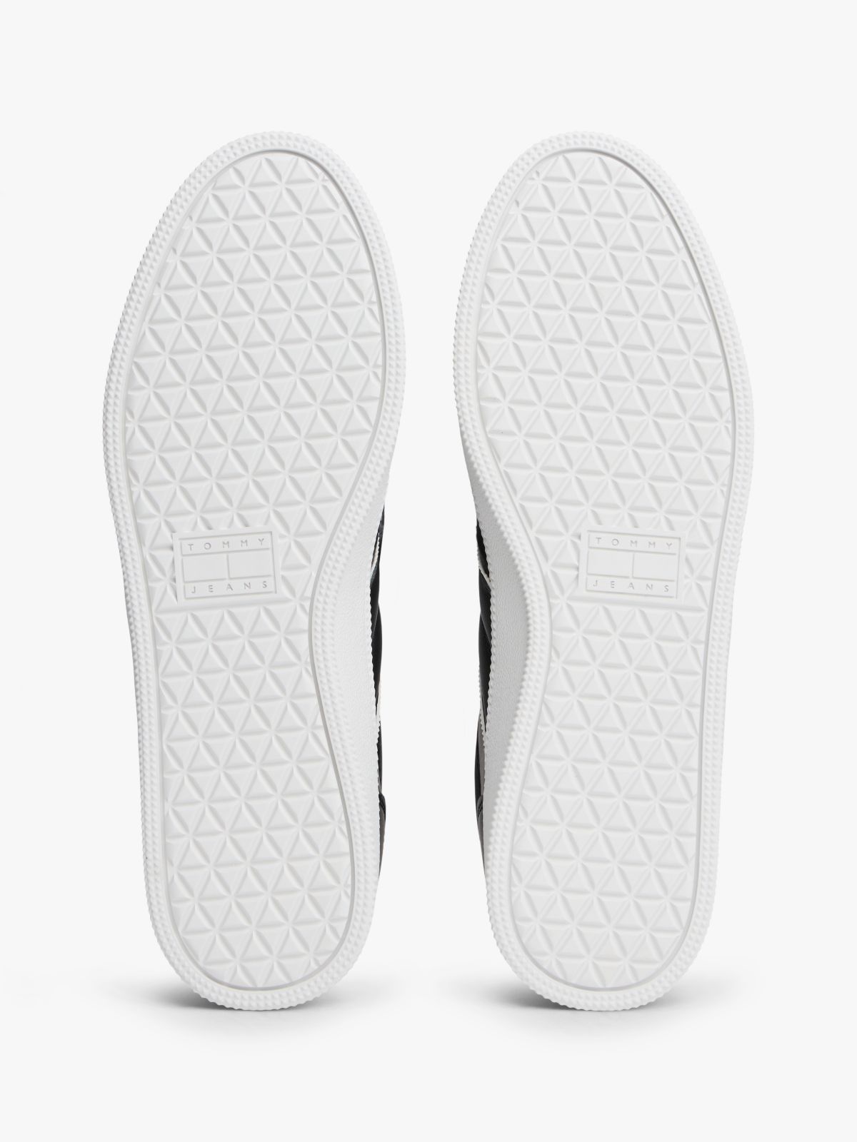 The Greenwich Topstitch Leather Trainers — Black