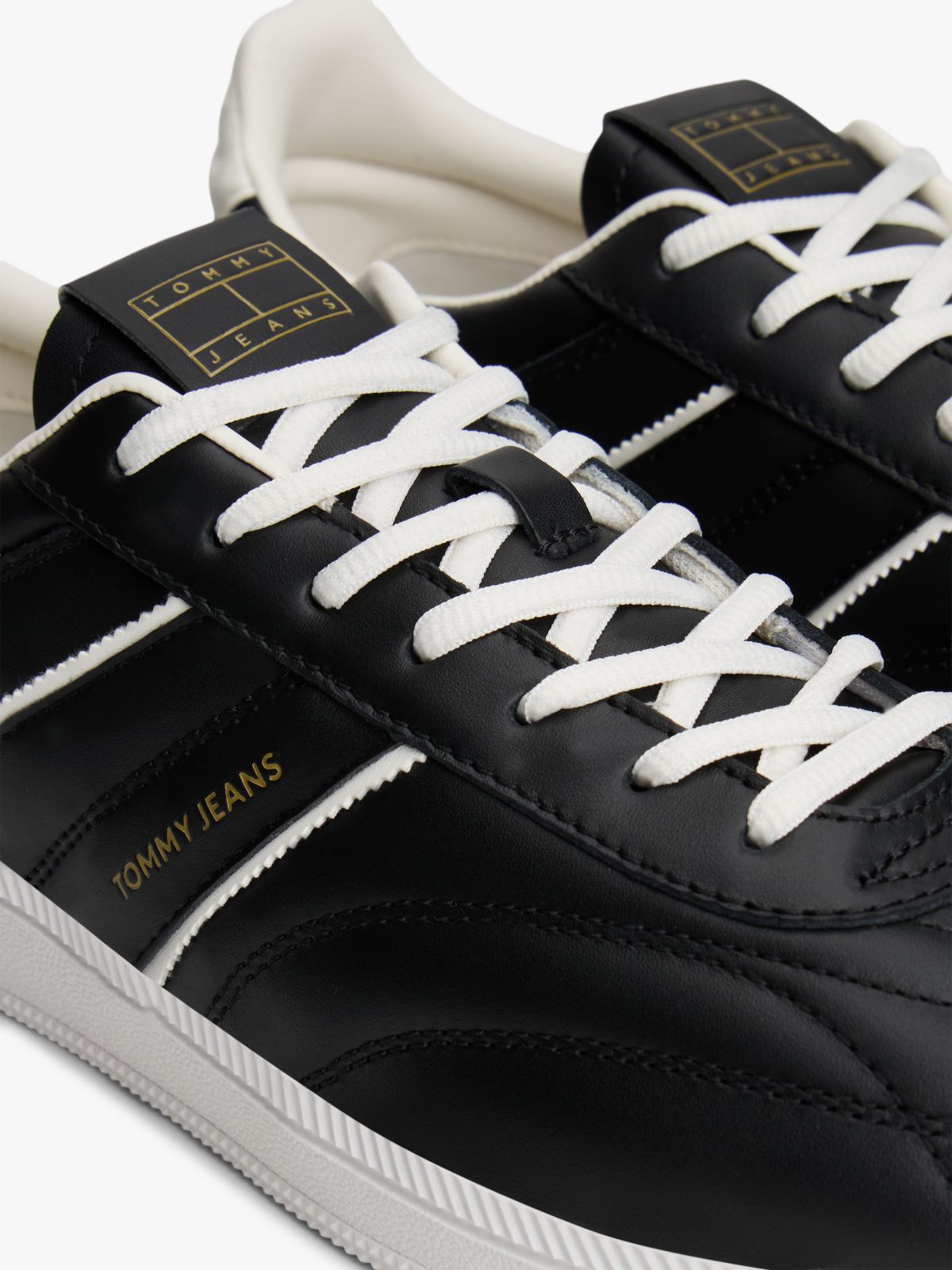 The Greenwich Topstitch Leather Trainers — Black