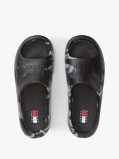 Embossed Fine Cleat Cutout Marbled Slides — Black 3