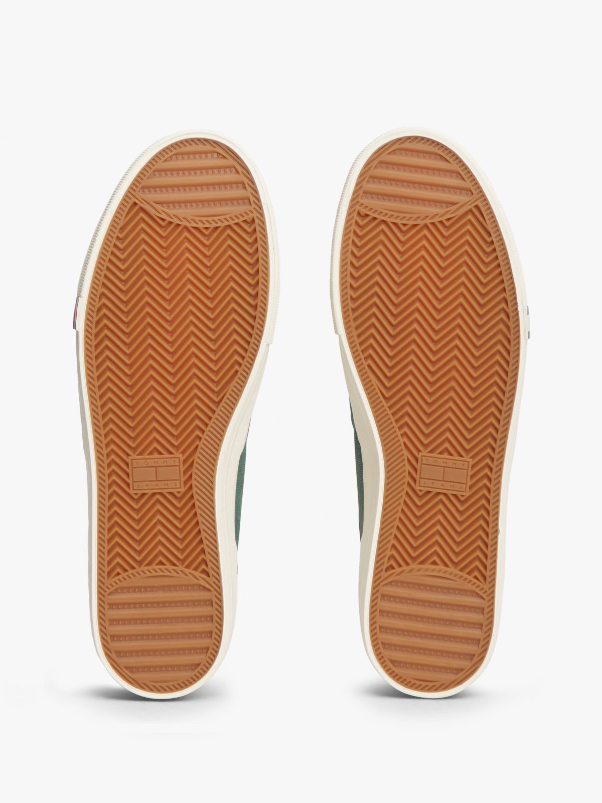 Canvas Archive Runner Trainers — Green