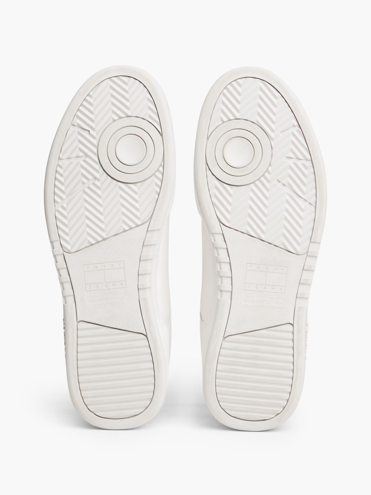 Leather Contrast Texture Basketball Trainers — White