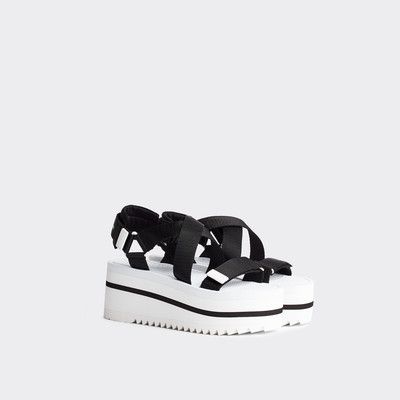 tommy flatform sandals
