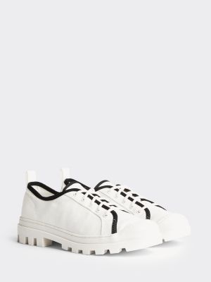 white lace up trainers