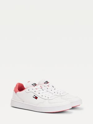 the white low top trainer
