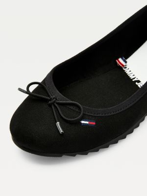 tommy hilfiger ladies flat shoes