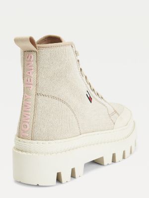 tommy jeans flag logo lace up boots in beige