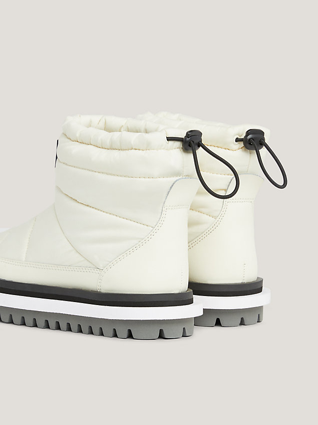 white gerecyclede gewatteerde snowboot voor dames - tommy jeans