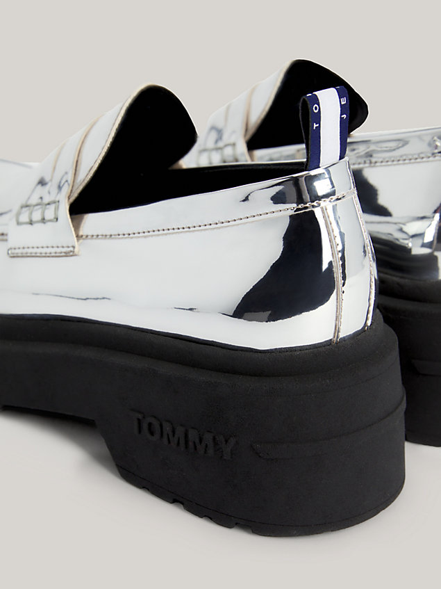 grey chunky loafer in metallic für damen - tommy jeans