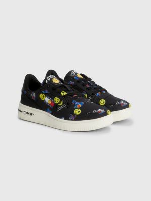 tommy jeans converse