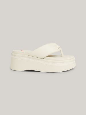 beige sandale mit keilabsatz und logo für damen - tommy jeans