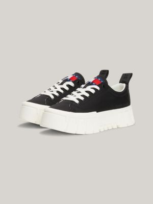 black sneaker mit rutschhemmender flatform-sohle für damen - tommy jeans