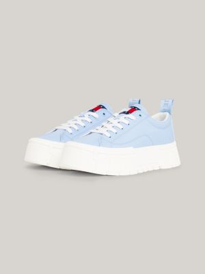 blue sneaker mit rutschhemmender flatform-sohle für damen - tommy jeans
