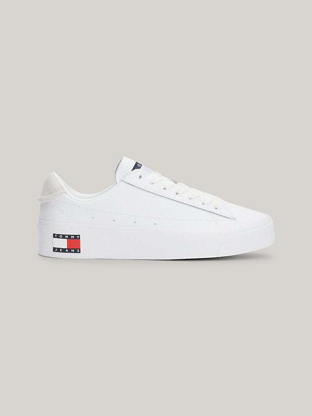 white essential flatform-sneaker aus leder für damen - tommy jeans