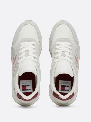 grijs suède sneaker met gemengde texturen voor dames - tommy jeans