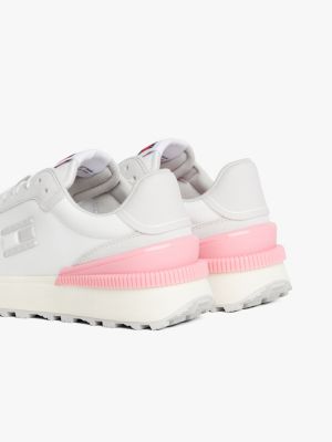 white essential rutschhemmender runner-sneaker für damen - tommy jeans