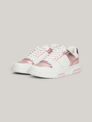 rosa the brooklyn ledersneaker mit metallic-finish für damen - tommy jeans