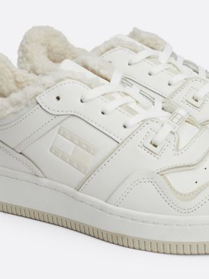 chaussures de basket fourrées en cuir blanc pour femmes tommy jeans