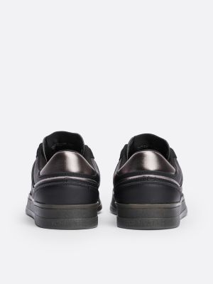 baskets the greenwich en cuir à logo noir pour femmes tommy jeans