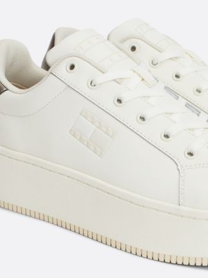 beige flatform-ledersneaker mit metallic-absatz für damen - tommy jeans