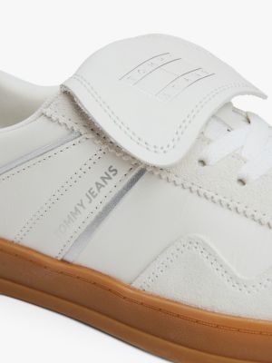 grijs the greenwich sneaker van metallic leer voor dames - tommy jeans