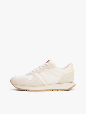 beige lichtgewicht hardloopsneaker van suède voor dames - tommy jeans