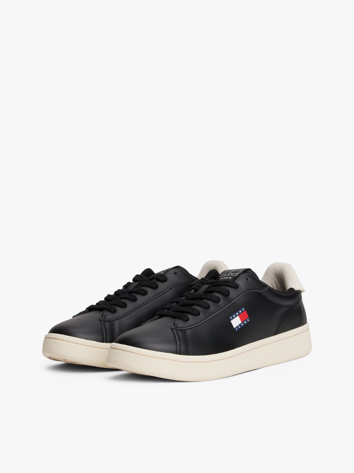 Archive Court Leather Trainers — Black