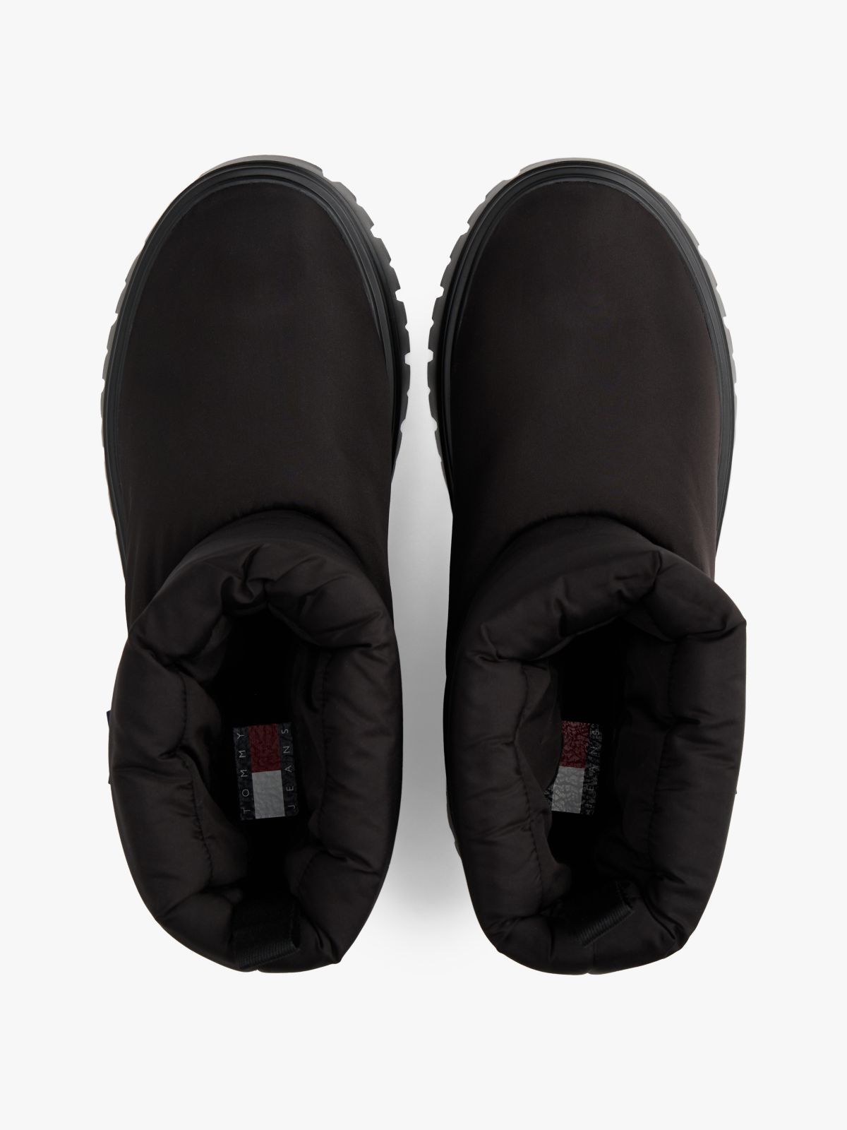 Warm Lined Cleat Snow Boots — Black
