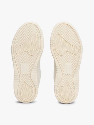 weiß retro-basketball-sneaker mit plateausohle und leder für damen - tommy jeans