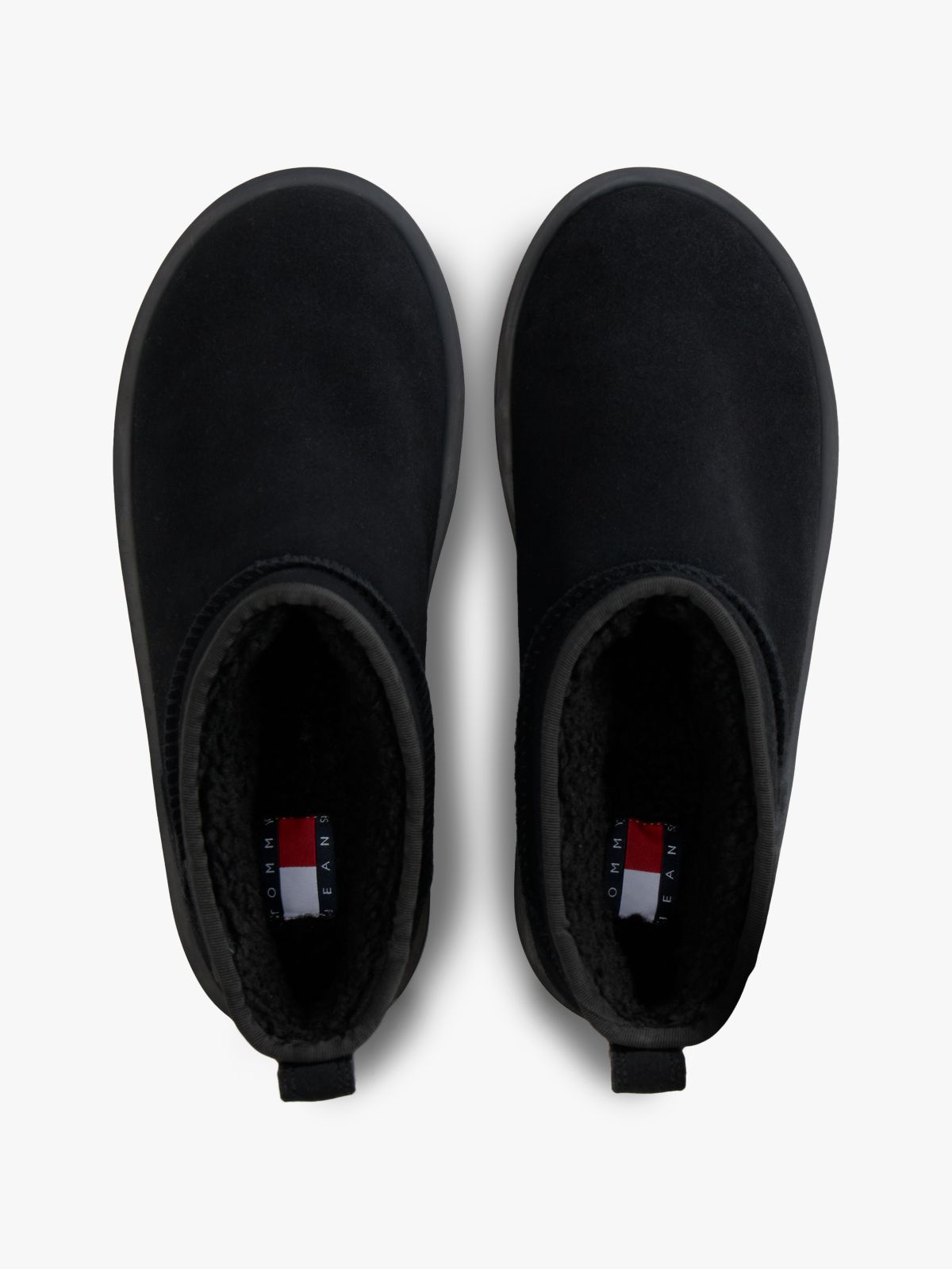 Suede Platform Cleat Warm Lined Snow Boots — Black